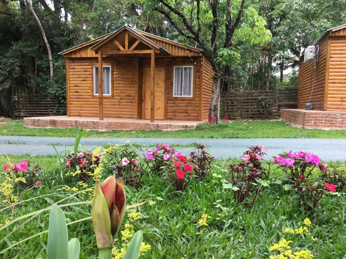 Posada Enki Puerto Iguazú Kültér fotó